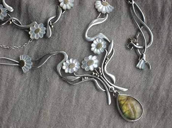 examples silver jewellery